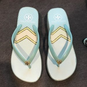 Lululemon Size 7 Flip Flops